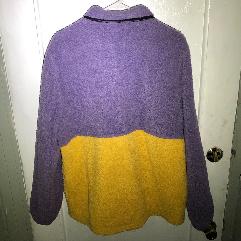 VCTRY Sport Fuzzy Pullover Medium Streetwear Urban - Picture 2 of 3